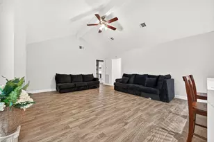 13318 Ascot Glen Ln, Houston, TX 77082 - Photo 9