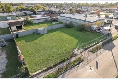 7811 Hammerly Blvd, Houston, TX 77055 - Photo 1