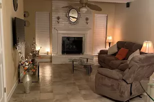 10252 Longmont Dr, Houston, TX 77042 - Photo 9