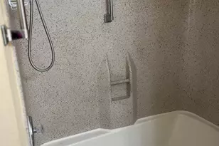 10252 Longmont Dr, Houston, TX 77042 - Photo 35