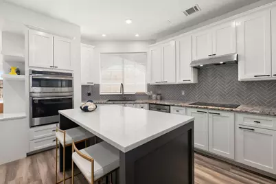 26 Cinnamon Teal Place, The Woodlands, TX 77382 - Photo 17