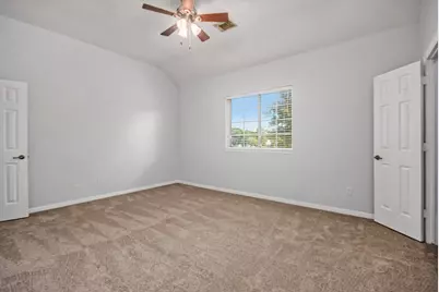 15530 Wooden Oak Court, Houston, TX 77059 - Photo 19