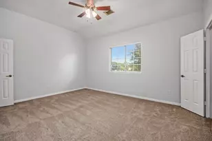 15530 Wooden Oak Ct, Houston, TX 77059 - Photo 19