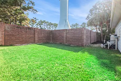 15530 Wooden Oak Court, Houston, TX 77059 - Photo 37