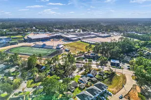 418 Oakhill Dr, Conroe, TX 77304 - Photo 39