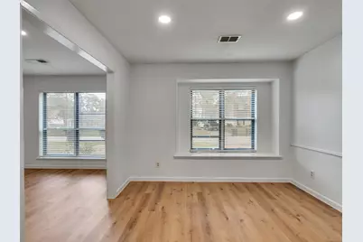 418 Oakhill Drive, Conroe, TX 77304 - Photo 11