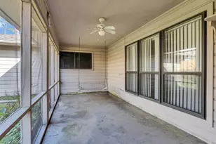 418 Oakhill Dr, Conroe, TX 77304 - Photo 33