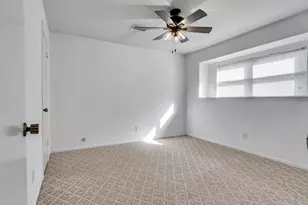 418 Oakhill Dr, Conroe, TX 77304 - Photo 27