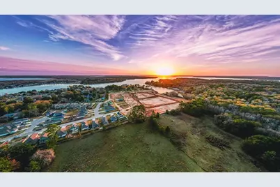 15355 Lake Conroe Cove Drive, Willis, TX 77318 - Photo 9