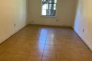 9114 1/2 N Green River Dr, Houston, TX 77078 - Photo 7
