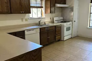 9114 1/2 N Green River Dr, Houston, TX 77078 - Photo 5