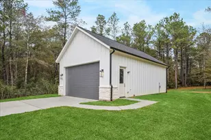 688 Lonestar Rd, Huntsville, TX 77340 - Photo 37