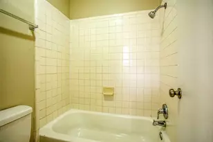 1556 Silverpines Rd, Houston, TX 77062 - Photo 21