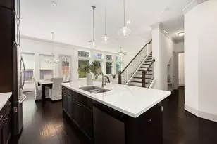6703 Saxton Manor St, Houston, TX 77055 - Photo 11