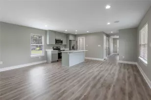 140 N Shady Oaks Dr, Point Blank, TX 77364 - Photo 11