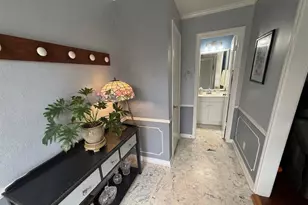 1789 Saxony Ln, Houston, TX 77058 - Photo 5