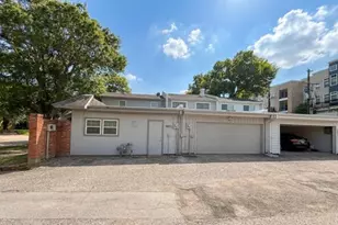 1789 Saxony Ln, Houston, TX 77058 - Photo 3