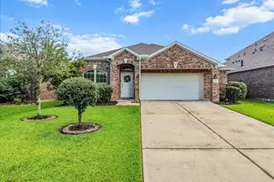 732 Cedar Gate Ln, La Marque, TX 77568 - Photo 1