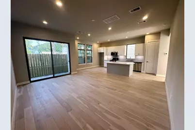 540 Janisch Road #E, Houston, TX 77018 - Photo 5