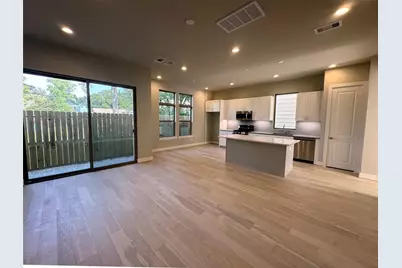 540 Janisch Road #E, Houston, TX 77018 - Photo 3