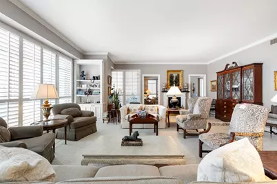 1100 Uptown Park Boulevard #23, Houston, TX 77056 - Photo 1