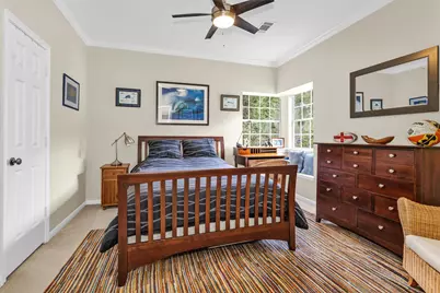6 S Brokenfern Drive, The Woodlands, TX 77380 - Photo 41