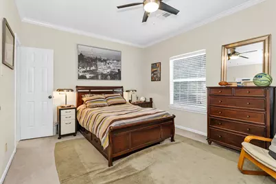 6 S Brokenfern Drive, The Woodlands, TX 77380 - Photo 39