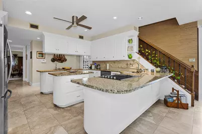 6 S Brokenfern Drive, The Woodlands, TX 77380 - Photo 17