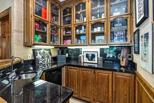 6 S Brokenfern Dr, The Woodlands, TX 77380 - Photo 35