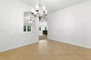 11023 Greenstone Park Ln, Houston, TX 77089 - Photo 7