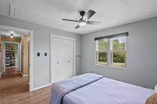 1113 S Country Club Dr, Shoreacres, TX 77571 - Photo 23