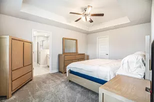 4401 E Bayou Maison Cir, Dickinson, TX 77539 - Photo 9