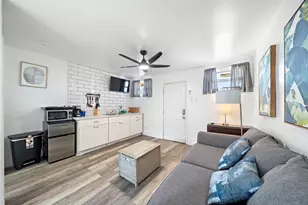 1102 8th St, Galveston, TX 77550 - Photo 7