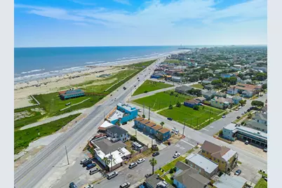 1102 8th Street, Galveston, TX 77550 - Photo 25