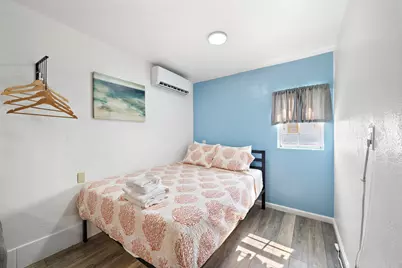 1102 8th Street, Galveston, TX 77550 - Photo 9
