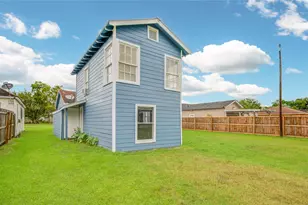 1427 W 6th Street St, Freeport, TX 77541 - Photo 27