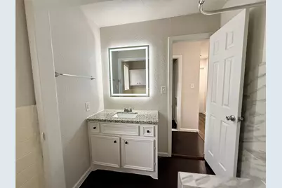 7427 Avenue I #D, Houston, TX 77011 - Photo 15