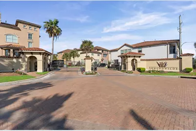 41 Armand Shore Drive, Pasadena, TX 77058 - Photo 3