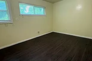 3502 Campbell St, Houston, TX 77026 - Photo 9