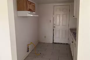 6914 Radcliffe St, Houston, TX 77091 - Photo 7