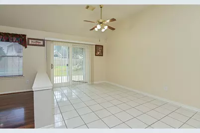 12227 Meadowglen Drive, Meadows Place, TX 77477 - Photo 13