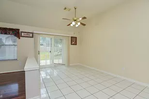 12227 Meadowglen Dr, Meadows Place, TX 77477 - Photo 13