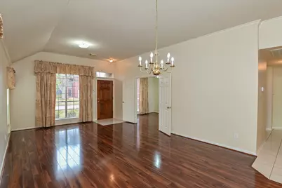 12227 Meadowglen Drive, Meadows Place, TX 77477 - Photo 3