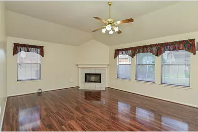 12227 Meadowglen Drive, Meadows Place, TX 77477 - Photo 15