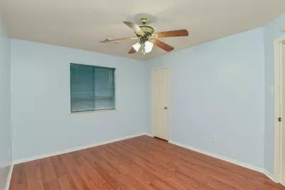 12227 Meadowglen Drive, Meadows Place, TX 77477 - Photo 23