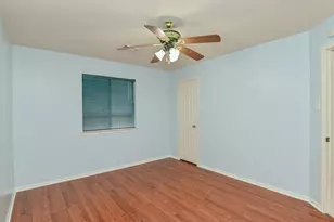 12227 Meadowglen Dr, Meadows Place, TX 77477 - Photo 23