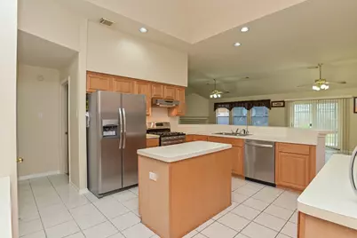 12227 Meadowglen Drive, Meadows Place, TX 77477 - Photo 9