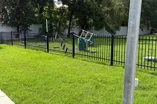 8902 Elsie Ln Ln, Houston, TX 77064 - Photo 7