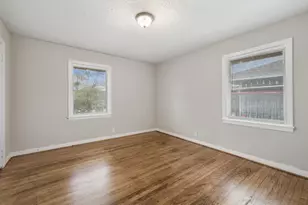 8018 Sharondale Dr, Houston, TX 77033 - Photo 9