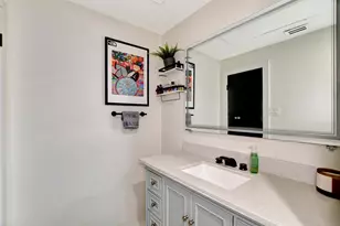 2001 Bering Dr, Houston, TX 77057 - Photo 23
